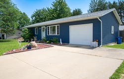 302 Birch Avenue, Waverly, IA 50677