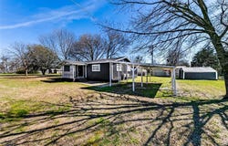 110 Rs County Road 1535, Point, TX 75472