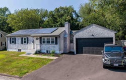 60 Maitland St, Fairhaven, MA 02719
