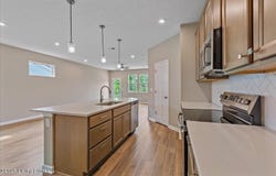 212 Harvest Moon Ct, Shepherdsville, KY 40165