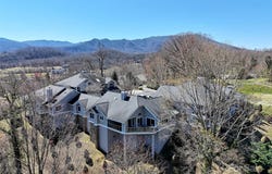 374 Skylark Lane, Waynesville, NC 28786