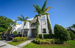 10126 NW 76th Ter, Doral, FL 33178
