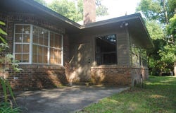 22 12th St, Apalachicola, FL 32320