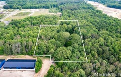 8518 146TH AVENUE, WEST OLIVE, MI 49460
