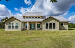 1470 South Nassau Road, Round Top, TX 78954