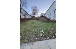 303 Lowell St, Vandergrift, PA 15690