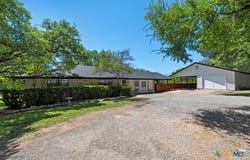 703 Stagecoach Trail, San Marcos, TX 78666