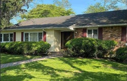 4 LINDA ST, Port Jefferson Station, NY 11776