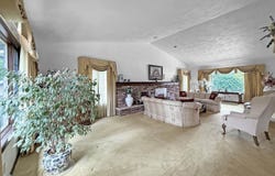 1607 Parkside Court, Freeport, IL 61032