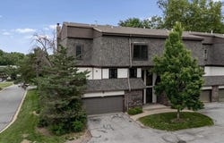 10249 Cedarbrooke Lane, Kansas City, MO 64131