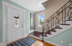 812 New York Ave, Manitowoc, WI 54220