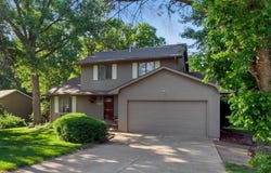 140 BRIAR RIDGE Drive, COUNCIL BLUFFS, IA 51503