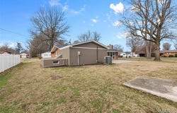 1401 Warde Road, Charleston, MO 63834