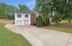 585 Bailey Drive, Jefferson, GA 30549
