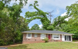 1545 Oakhill, Griffin, GA 30223