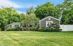 10 Tilton Road, Middletown, NJ 07748