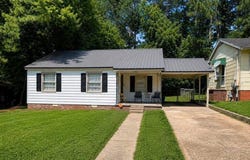 1371 Pine St, Grenada, MS 38901