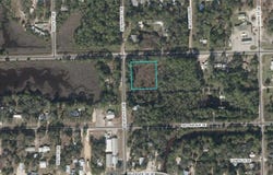 1st Avenue SE, Steinhatchee, FL 32359