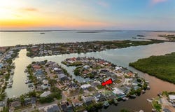 6604 DOLPHIN COVE DRIVE, APOLLO BEACH, FL 33572