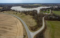 005 S Skyline Drive, Perrinton, MI 48871