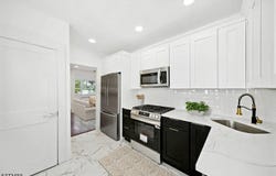 771 5Th St, Lyndhurst Twp., NJ 07071-3213