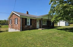 885 Deepwell Woods Road, Crab Orchard, KY 40419