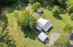 508 Bells Ferry Road NE, White, GA 30184