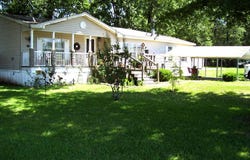 1652   N CONSTITUTION AVE., Ashdown, AR 71822