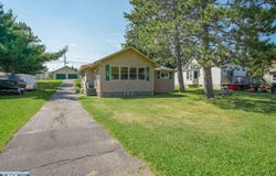 512 2nd St N, Tower, MN 55790