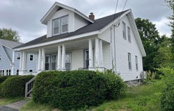 107 May Street, Biddeford, ME 04005