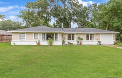 715 Cora Dr, Baton Rouge, LA 70815