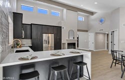 11052 N 10TH Place, Phoenix, AZ 85020