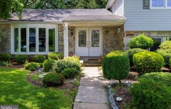 1018 CORN CRIB DRIVE, HUNTINGDON VALLEY, PA 19006