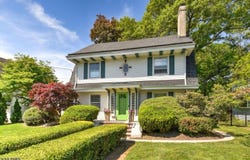 994 Kenyon Ave, Plainfield City, NJ 07060-2416