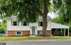 406 W MAPLE AVENUE, STERLING, VA 20164