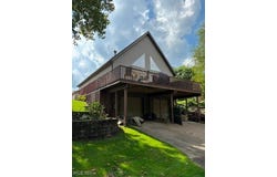 120 3rd Avenue SE, Beach City, OH 44608