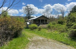 301 23rd St, Rainelle, WV 25962