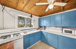 212 Beachwood Drive, Sunrise Beach, MO 65079