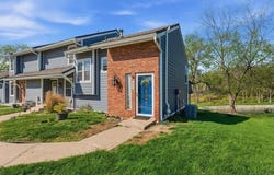 288 NE Bayview Drive, Lee's Summit, MO 64064