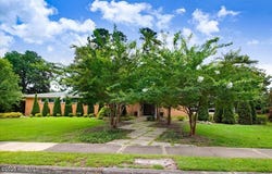 1201 Sutton Drive, Kinston, NC 28501