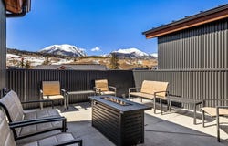 557 Center Circle, SILVERTHORNE, CO 80498