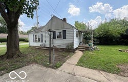 1921 S Hackley Street, Muncie, IN 47302