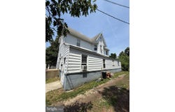376 E BROADWAY, SALEM, NJ 08079