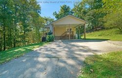 53 Beaver Drive, Hurricane, WV 25526