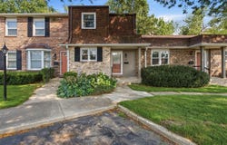 2573 Bristol Terrace, St. Joseph, MI 49085