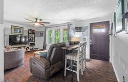 5765 Maplegrove Avenue NE, Louisville, OH 44641