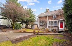 572 William Street, Fall River, MA 02721