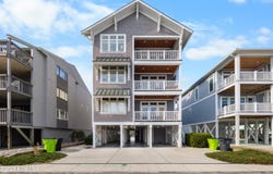402 Carolina Beach Avenue S, Carolina Beach, NC 28428