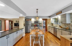 300 High St, Oakmont, PA 15139