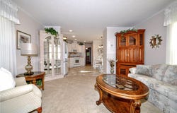 10 Roundtop Dr, Finleyville, PA 15332
